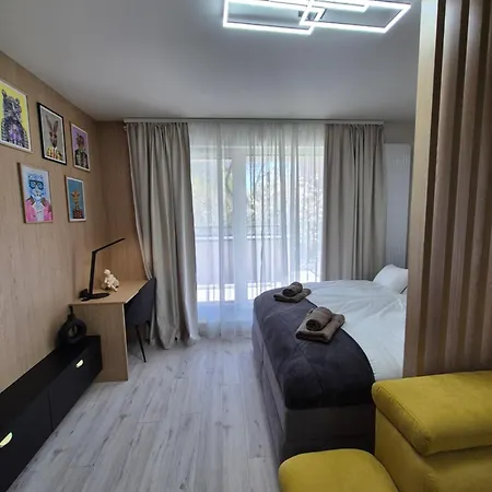 Apartment Alfa With Private Garden And Free Garage Parking