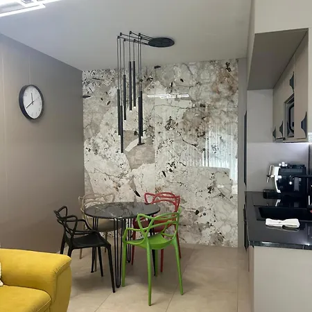 Alfa Apartment Free Garage Parking Ac Near City Center