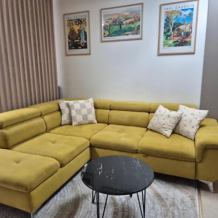 Alfa Free Garage Parking Ac Near Center 아파트
